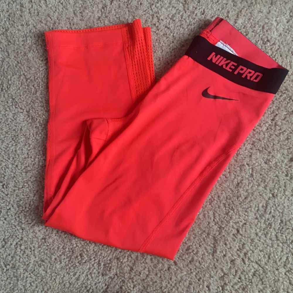 Workout pants - Picture 3 of 3
